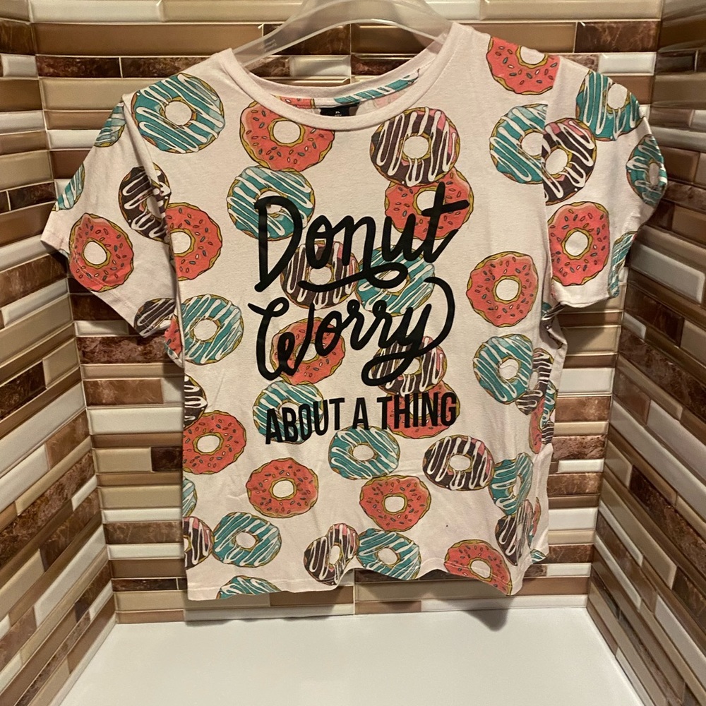 Graphic tee